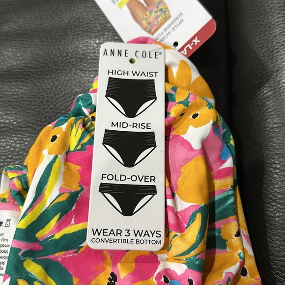 Nwt Anne Cole swim bottoms. Size xl. Can wear 3 different ways. UPF 50 - Picture 1 of 5